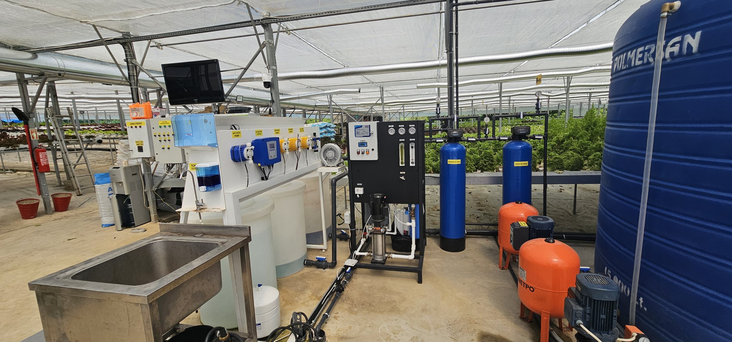 Fertigation and dosing station with its control panel